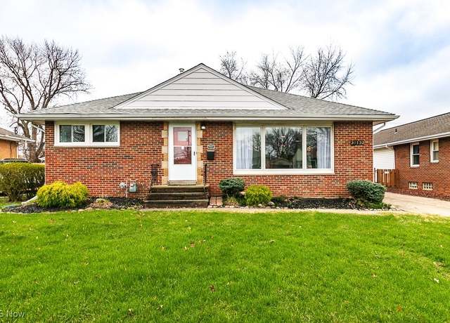 Property at 30132 Oakdale Rd, Willowick, OH 44095, 3 beds, 2 baths