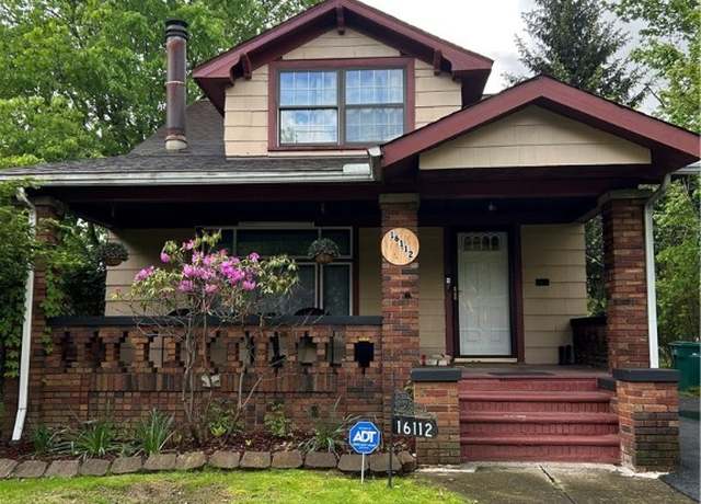 Property at 16112 Raymond St, Maple Heights, OH 44137, 4 beds, 2 baths