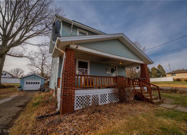 Property at 143 Highland Ave SW, Massillon, OH 44646, 3 beds, 1.5 baths