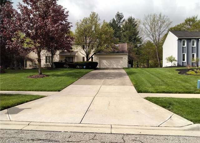 Property at 36212 Derby Downs Dr, Solon, OH 44139, 4 beds, 2.5 baths