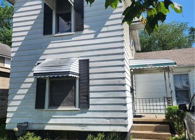 Property at 1008 Kenilworth Ave, Coshocton, OH 43812, 3 beds, 1 bath