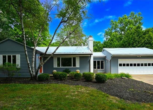 Property at 351 N Messner Rd, Akron, OH 44319, 3 beds, 1 bath