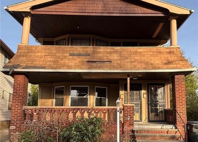 Property at 977 E 128th St, Cleveland, OH 44108, 4 beds, 2.5 baths
