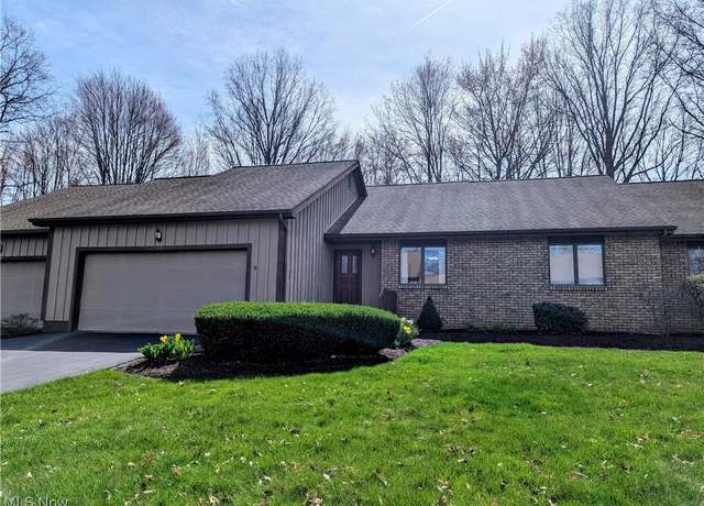 Property at 140 Diamond Way, Cortland, OH 44410, 2 beds, 2 baths