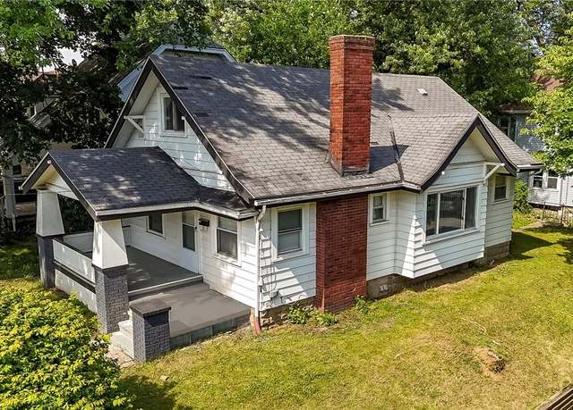 Property at 1033 Chalker St, Akron, OH 44310, 3 beds, 1 bath