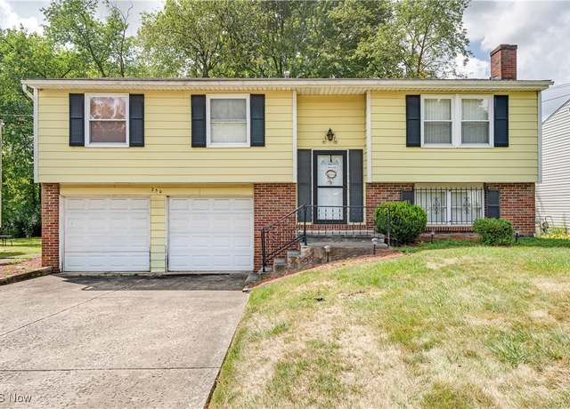 Property at 250 Harold Ln, Campbell, OH 44405, 3 beds, 2.5 baths