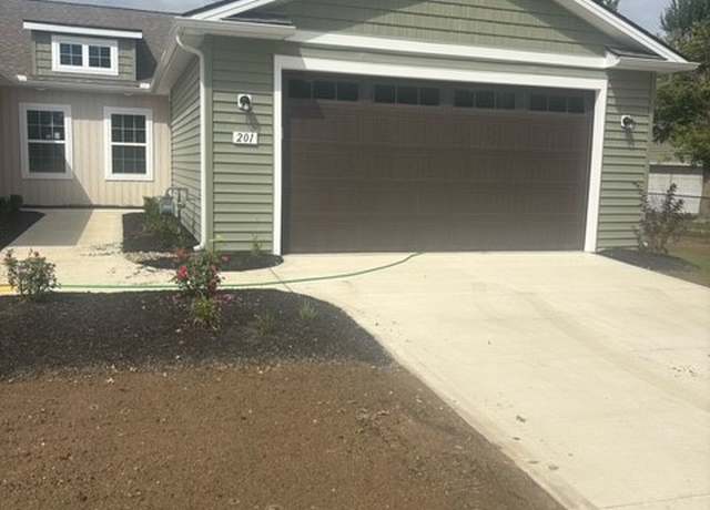 Property at 201 Alexander Dr, Elyria, OH 44035, 2 beds, 2 baths