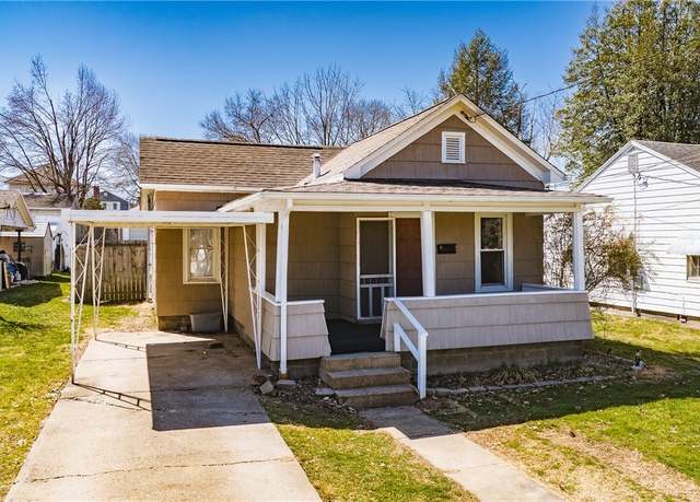 Property at 820 W Virginia Ave, Parkersburg, WV 26104, 2 beds, 1 bath