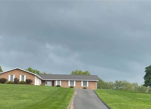 Property at 1056 Windsor Dr, Mineral Wells, WV 26150, 4 beds, 3.5 baths