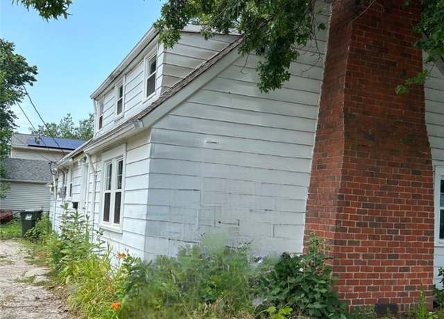 Property at 1040 Windermere Dr, Willoughby, OH 44094, 3 beds, 2 baths