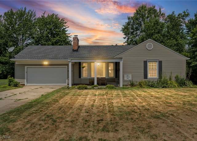 Property at 30922 Bexley Dr, Bay Village, OH 44140, 2 beds, 2 baths