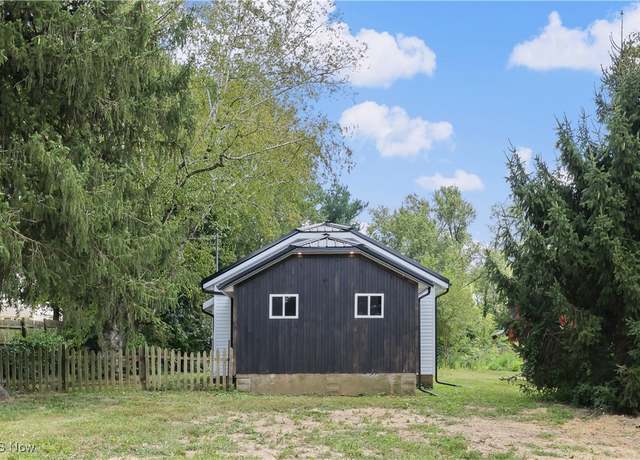 Property at 2430 S Columbus Rd, Wooster, OH 44691, 3 beds, 1 bath
