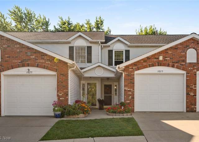 Property at 1825 Meadowland Dr, Brunswick, OH 44212, 2 beds, 1.5 baths