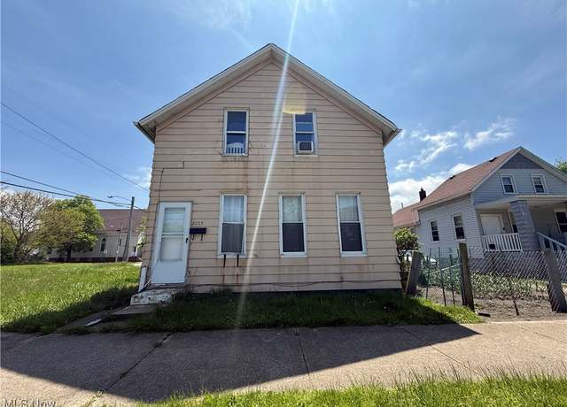 Property at 3205 Seymour Ave, Cleveland, OH 44113, 2 beds, 1 bath