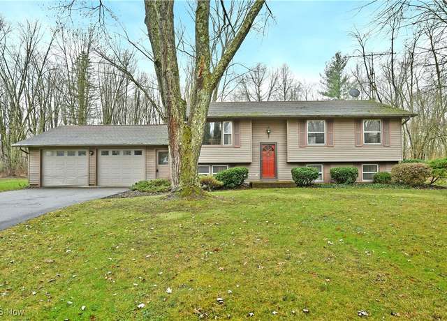 Property at 6121 Eagle Creek Rd, Leavittsburg, OH 44430, 5 beds, 2 baths