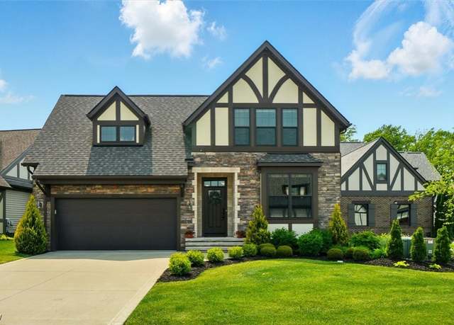 Property at 4322 Tudor Dr, Willoughby, OH 44094, 3 beds, 2.5 baths