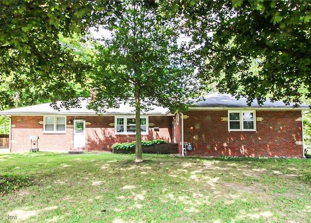 Property at 1926 Brandon Ave, Youngstown, OH 44514, 3 beds, 2 baths
