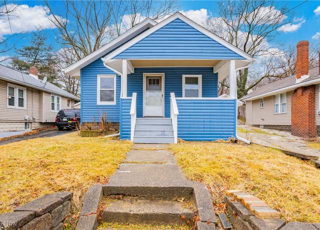Property at 1897 Marks Ave, Akron, OH 44305, 2 beds, 1 bath