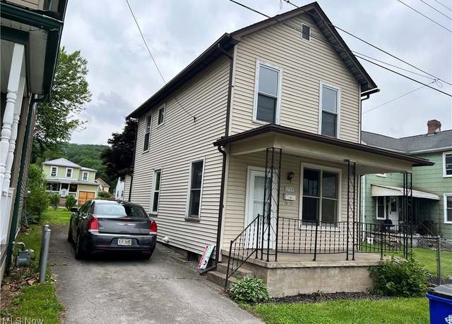Property at 1705 Etruria St, East Liverpool, OH 43920, 2 beds, 1 bath
