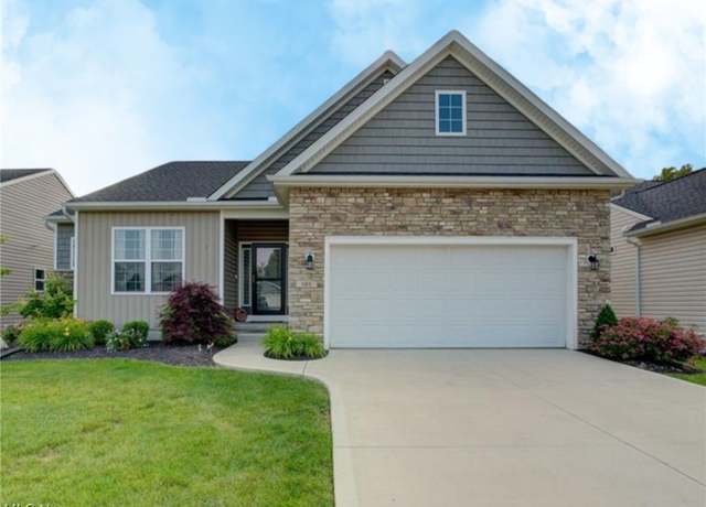 Property at 105 W Spring Dr, Elyria, OH 44035, 3 beds, 2 baths