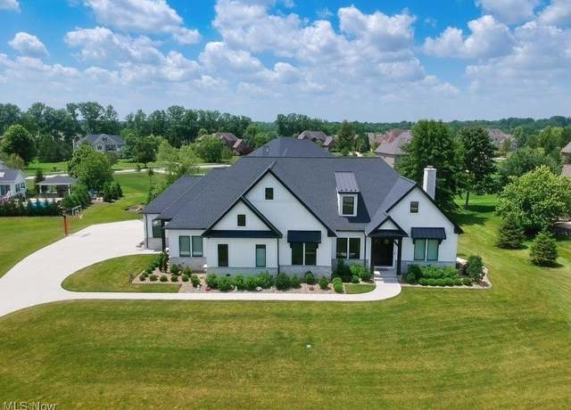 Property at 7634 Worlington Dr, Solon, OH 44139, 4 beds, 5.5 baths