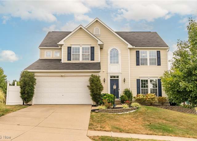 Property at 7509 Galena Ave NW, Canal Fulton, OH 44614, 3 beds, 2.5 baths