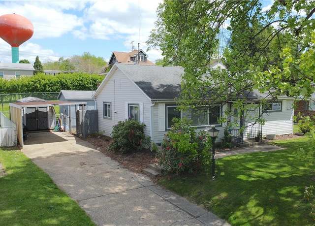 Property at 111 Pine Ln, Barnesville, OH 43713, 2 beds, 1 bath