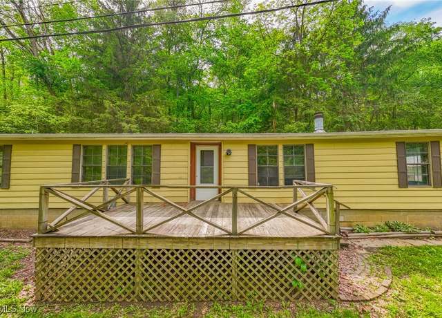 Property at 72720 Morgan Hill Rd, St Clairsville, OH 43950, 3 beds, 2 baths