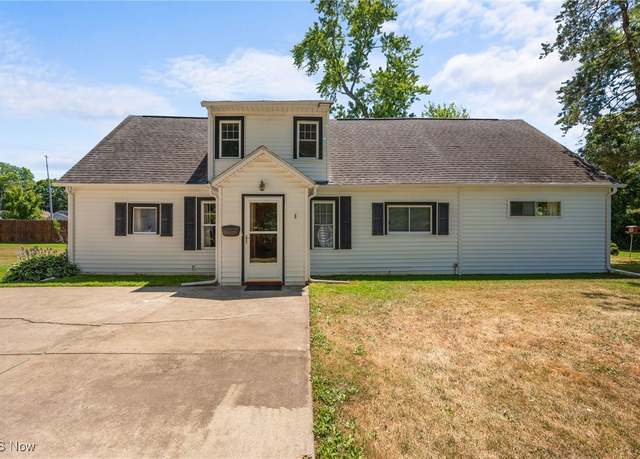 Property at 470 3rd St, Geneva, OH 44041, 4 beds, 3 baths