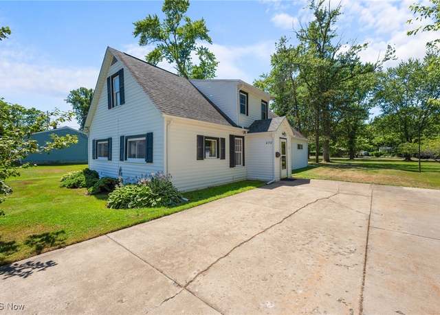 Property at 470 3rd St, Geneva, OH 44041, 4 beds, 3 baths