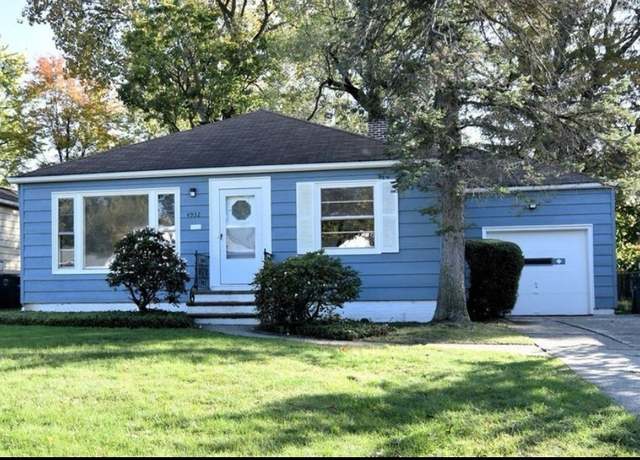 Property at 4932 S Sedgewick Rd, Lyndhurst, OH 44124, 3 beds, 1.5 baths