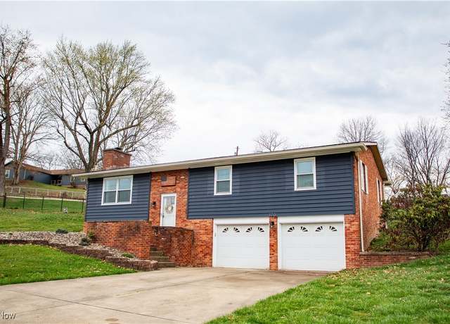 Property at 170 North Hills Dr, Parkersburg, WV 26104, 3 beds, 2.5 baths