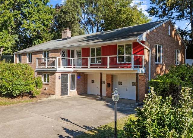 Property at 3650 Overhill Dr NW, Canton, OH 44718, 4 beds, 3 baths