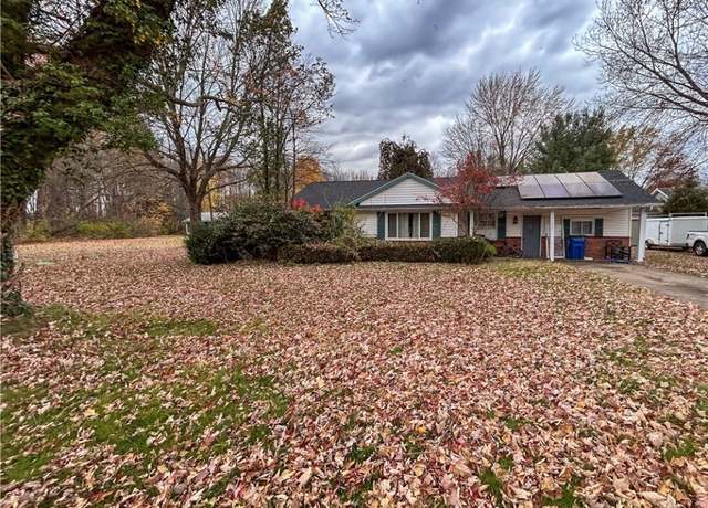Property at 1146 Townsend Ave, Youngstown, OH 44505, 3 beds, 2 baths