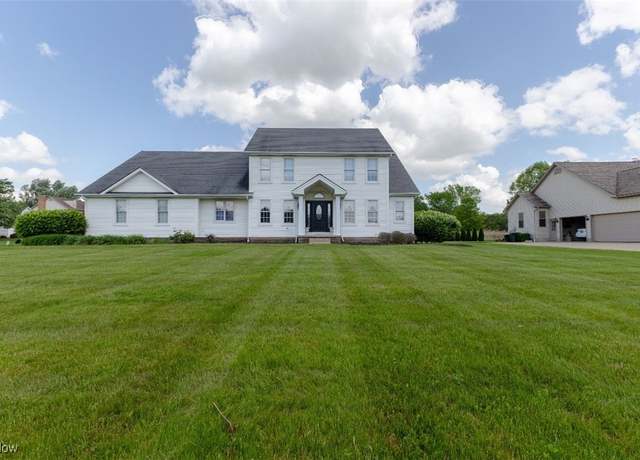 Property at 5420 Cloisters Dr, Canfield, OH 44406, 4 beds, 2.5 baths