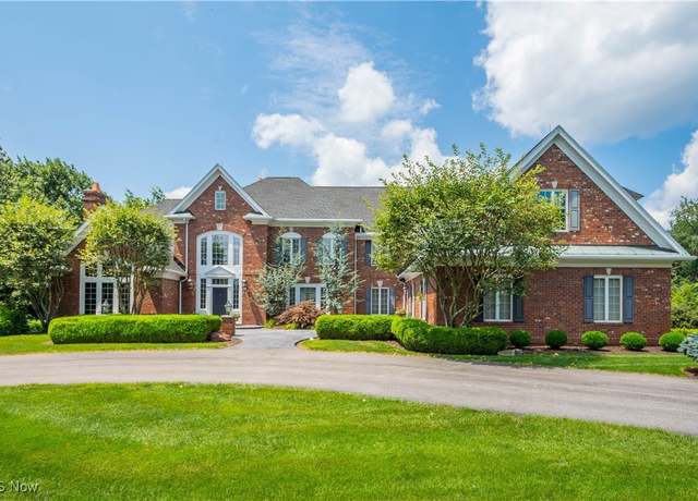 Property at 1 Riverside Dr, New Cumberland, WV 26047, 5 beds, 7 baths