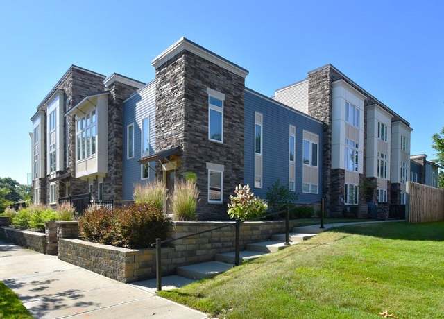 Property at 3198 Van Aken Blvd, Shaker Heights, OH 44120, 2 beds, 2.5 baths
