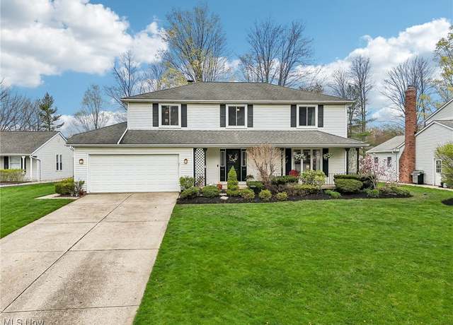 Property at 6256 Sunnywood Dr, Solon, OH 44139, 4 beds, 3.5 baths
