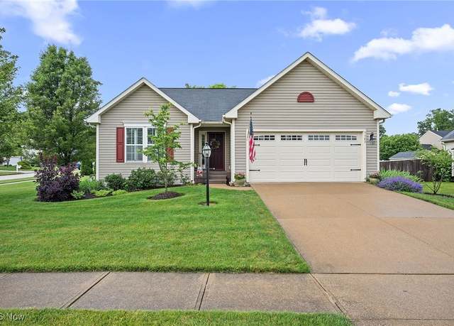 Property at 5383 Grovewood Ln, Medina, OH 44256, 3 beds, 2 baths