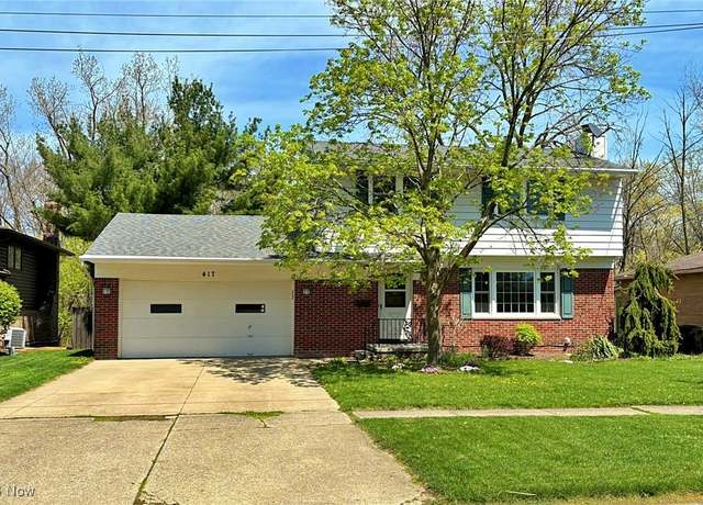 Property at 417 Windsor Dr, Elyria, OH 44035, 4 beds, 1.5 baths