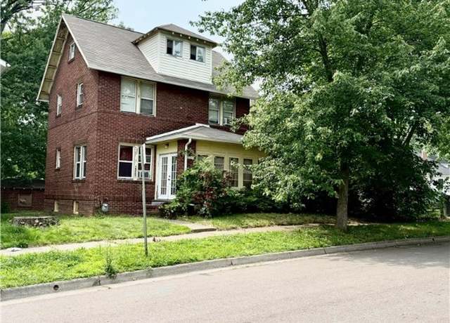 Property at 2320 22nd St SW, Akron, OH 44314, 3 beds, 3 baths