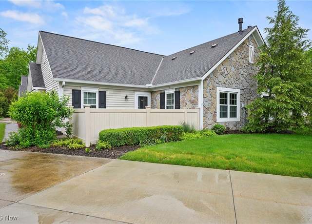 Property at 304 Cutler Ln, Hudson, OH 44236, 2 beds, 2 baths