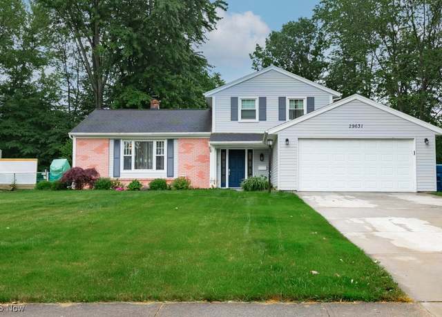Property at 29631 Sutton Dr, North Olmsted, OH 44070, 3 beds, 2.5 baths