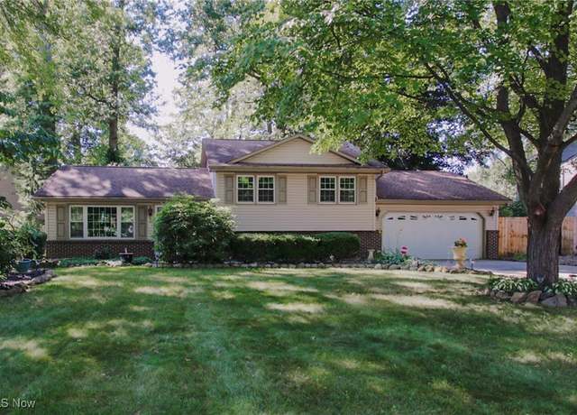 Property at 1782 Brockton Dr, Youngstown, OH 44511, 3 beds, 1.5 baths