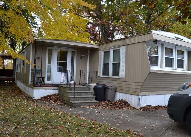 Property at 229 Lake Shore Ter, Warren, OH 44481, 2 beds, 1 bath