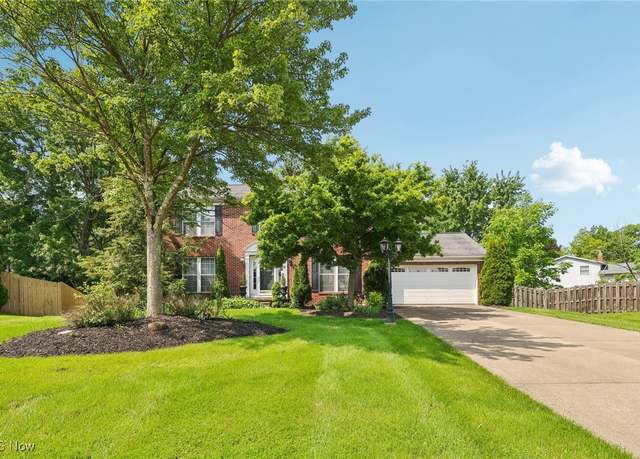 Property at 182 Clearwater Dr, Brunswick, OH 44212, 3 beds, 4 baths