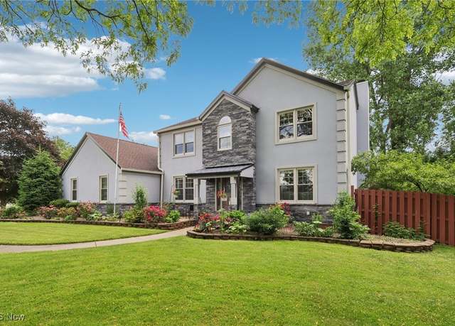 Property at 3005 Kent Rd, Silver Lake, OH 44224, 4 beds, 2.5 baths