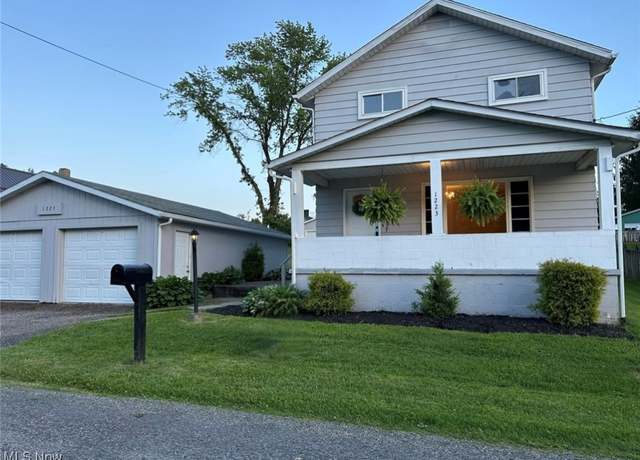 Property at 1223 Meredith St, East Liverpool, OH 43920, 4 beds, 1 bath