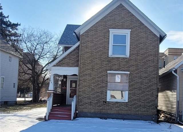 Property at 545 W 14th St, Lorain, OH 44052, 4 beds, 2 baths