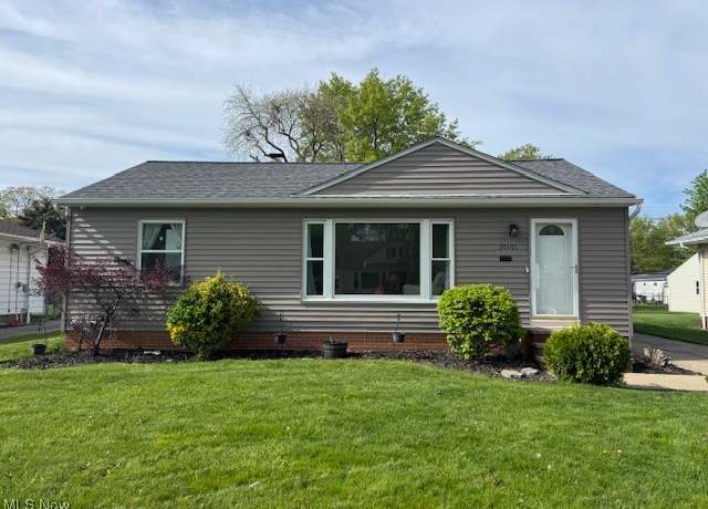 Property at 30101 Oakdale Rd, Willowick, OH 44095, 3 beds, 1 bath